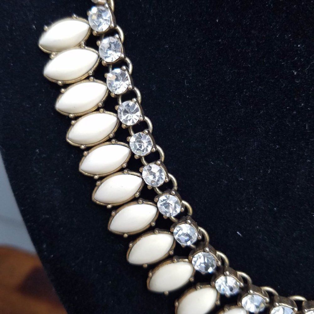 J Crew Navette White Maquis shape Rhinestone Statement Necklace 20" 3" extender - Picture 2 of 9